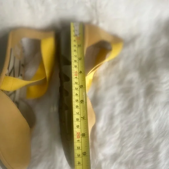 Fly London Women's Yellow Cross-Strap Shoes Size 40 - Picture 8 of 8
